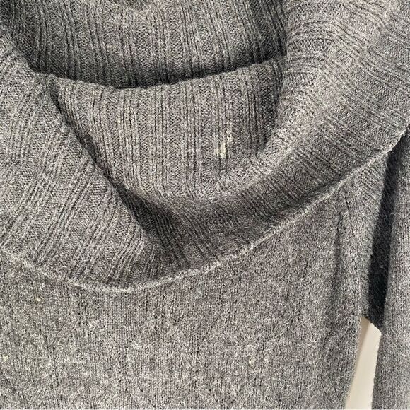 BCX Dress Women’s Cowl Neck Long Sleeve Knit Mini Sweater Dress size S Gray - Picture 2 of 4